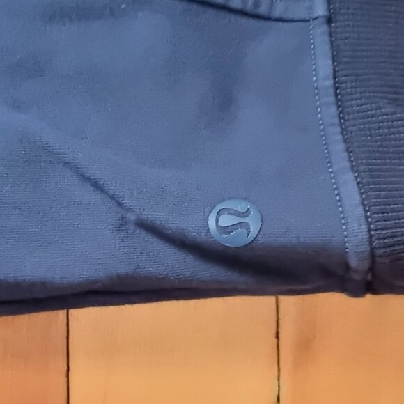 Lululemon Scuba Crew - Picture 5 of 7